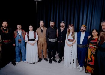 Komek stranbêj bi strana ‘Cenga Netewî’ piştgirî dan berxwedana Rojava