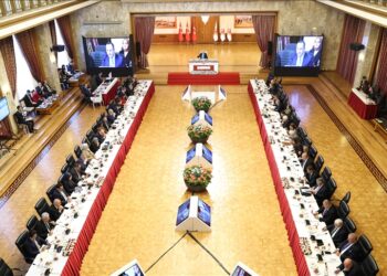  Prosesê Aştî û Komelo Demokratik: Grûba nuştişî ya Komîsyonî kom bena