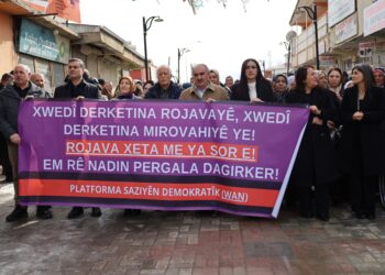 ‘Kurdan bi berxwedana xwe ruhê Qazî Mihemed şad kir’