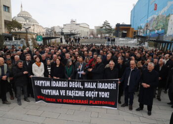 ‘Qeyim dê têk biçe û gelê Wanê bi ser bikeve’