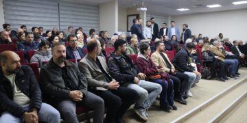 Belgefîlma “Kirasê ji Agir” li Wanê hat nîşandan