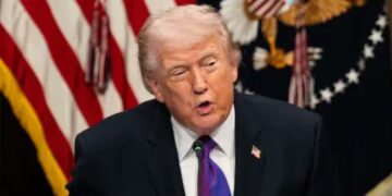 Trump dixwaze Îran ‘bêşert teslîm’ bibe