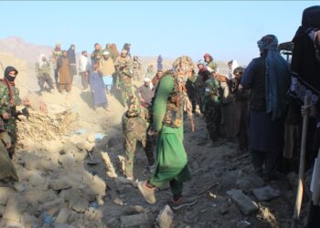 Berdevkê Hikûmeta Afganistanê: Di êrişa Pakistanê de 400 kes hatin kuştin