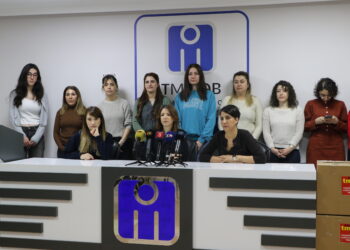 ‘Em bi hêza xwe ya rêxistinkirî piştgiriyê didin kampanyaya Rojava’