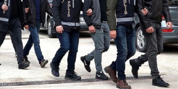 Amed û Îstanbul de 13 kesî ameyê destbendkerdene