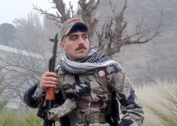 Îranê êrişî baregeha Komele kir: Pêşmergeyek jiyana xwe ji dest da