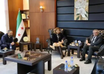 Parêzgarê Hesekê bi rayedarên hikumetê demkî re hevdîtin pêk anî