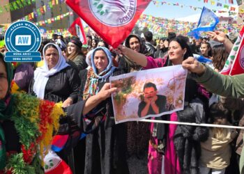 Dayikên Aştiyê: Bila ev Newroz bibe wesîleya azadiya Rêber Apo