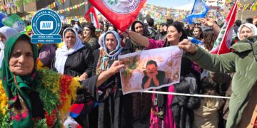 Dayikên Aştiyê: Bila ev Newroz bibe wesîleya azadiya Rêber Apo