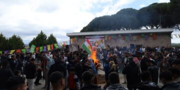 Agirê Newrozê li Balikkesîrê gur bû