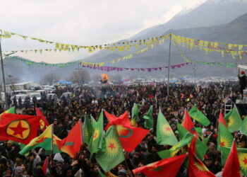 Newroza Qendîlê ligel baranê bi coş dawî bû