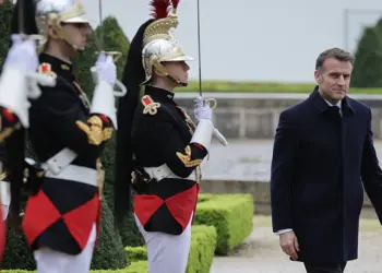 Macron: Bi hêza leşkerî vekirina Hurmuzê ne raste