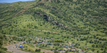 Encûmena Amediyê xwest rêya ku artêşa Tirkiyeyê girtiye were vekirin