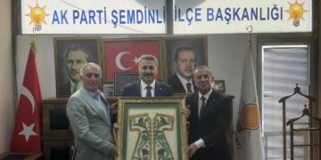 Rêxistina AKPê ya Şemzinanê ji ber ‘gendeliyê’ hat fesixkirin