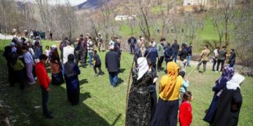 Welatê 8 salî ku di çem de winda bû sê roj in nehatiye dîtin