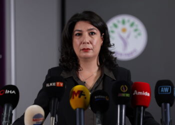Civîna Meclîsa Jinan dest pê kir: Em ê têkoşîna xwe mezintir bikin