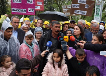 Tulay Hatîmogullarî çalakîya karkeranê madenî zîyaret kerd