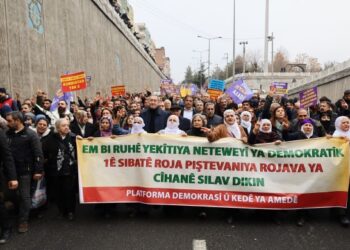 Rapora çalakiyên ji bo Rojava: Herî kêm 930 binçavkirin, 123 kes hatin girtin