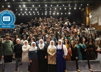 TEV-KOM: Em dixwazin Kurdî bibe zimanê fermî