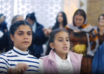Heyva Sor a Kurd ji bo zarokên cangoriyan şahî pêk anî