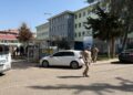 Di êrişê li ser dibistanê de 16 kes birîndar bûn