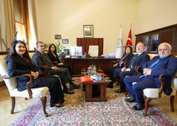 Heyetê CHP’yî grûba DEM Partî zîyaret kerd