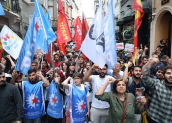 Piştgiriya Taksîmê: Gezî hilweşandina diwarê tirsê ye