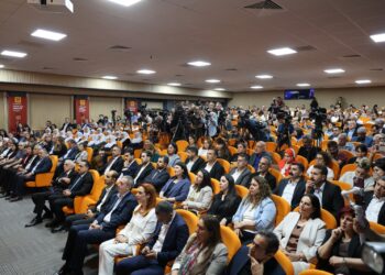 Fîgen Yuksekdag û Selahattîn Demîrtaş ji Forûma Aştiyê re peyam şandin