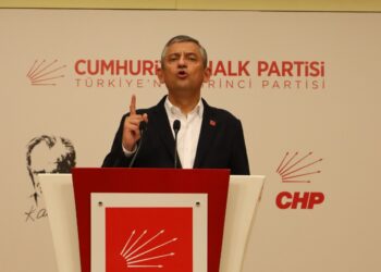 Ozgur Ozel: Em ê li dijî vê darbeyê li ber xwe bidin