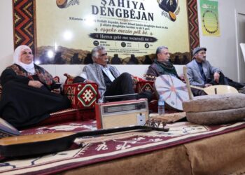 Gîyadîn de şayîya dengbêjan: Ganî ziwanê ma azad bibo