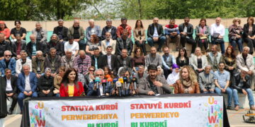 Deklarasyona 15ê Gulanê: Zimanê Kurdî çavkaniya hebûnê ye