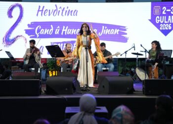 Hevdîtina jinan bi konsera Neslîhan Edîş bi dawî bû
