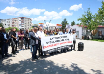  Platforma Ked û Demokrasiyê ya Amedê: Tişta pêwîst têkoşîna hevpar û avakirina aştiya civakî ye
