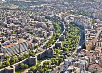 Bajarê ku dixwazin bi tora rizîbûnê teslîm bigirin: Amed
