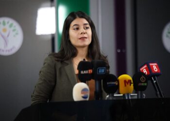 Ji 847 mamosteyên Kurdî tenê 210 hatinê peywirdarkirin