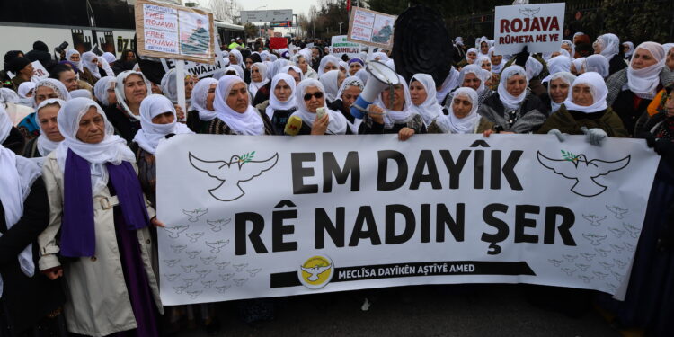 Dayikên Aştiyê dê serdana partiyên siyasî bikin