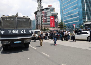 Dorpeça li dor Navenda Giştî ya CHPê didome