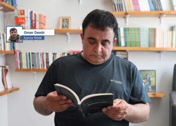 Piştî rexneyên Ocalan pirtûka Kurdî nivîsand