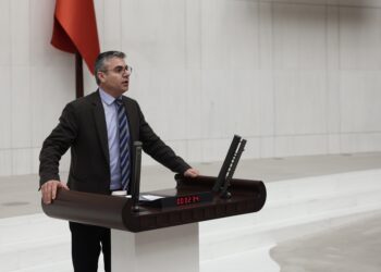 Bozdag pirsî: Çima berhemên Kurdî yên di arşîvê de nayên dîjîtalîzekirin?