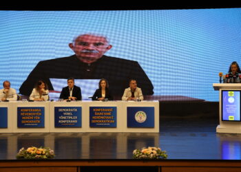 Abdullah Ocalan: Gihiştina civaka demokratîk bi demokrasiya herêmî pêkan e
