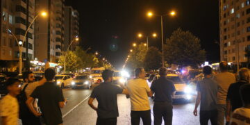 Welatiyan li dijî qezayên trafîqê û mirinan rê girtin