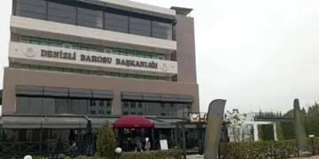 Serokê Baroya Denîzliyê û 11 parêzer hatin binçavkirin