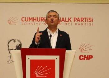 Ozgur Ozel: Em ê sibê li Meclîsê komcivîna xwe li dar bixin