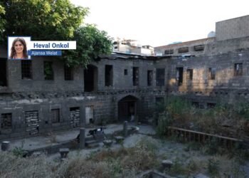 Mîrateyek ji bîra aborî û çandî ya Amedê hildiweşe