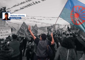 Dosye 1: Yên li derveyî komarê hatine hiştin  Bindestê bindestan li cîhanê bêwelat in: Komarê ji Romanan re çi kir?