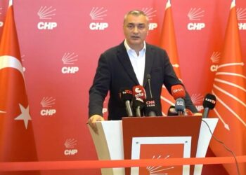 Kemal Kiliçdaroglu îxrackirina 9 parlamenteran xwest