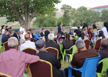 Keskîn Bayindir li Qelqelî û Seravê bû: Şewitandina çekan bangawaziya edalet û demokrasiyê ye