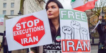 Rêxistina Efûyê bang li rejîma Îranê kir: Darvekirinan rawestîne