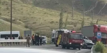 Erebaya ke karkerê demserre kiriştêne, qeza kerd: 10 birîndarî