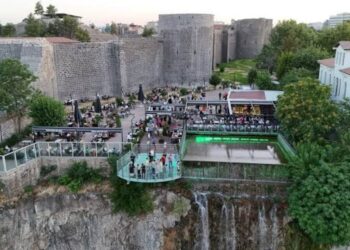 Ji DEM Partiyê daxuyanî: Êriş ne li dijî Tesîsa Şaredariya Amedê pêk hatiye HATE NÛKIRIN